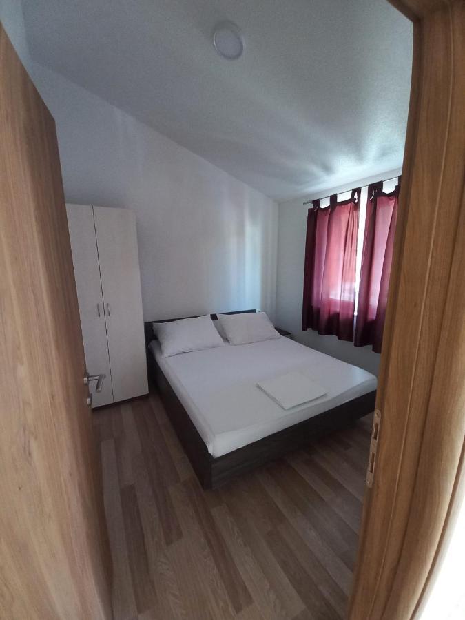 Apartmani Jopi ネウム エクステリア 写真