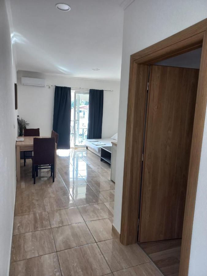 Apartmani Jopi ネウム エクステリア 写真