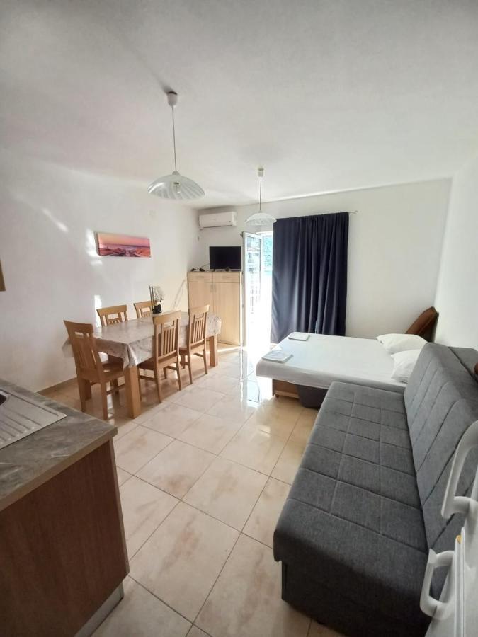 Apartmani Jopi ネウム エクステリア 写真